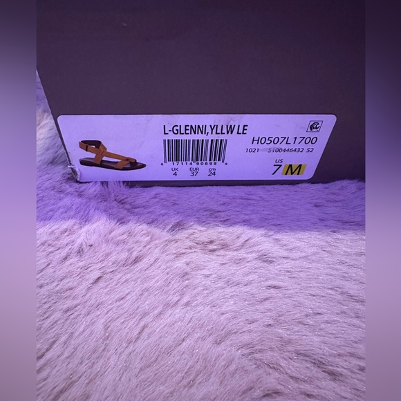 Women’s sandals - Picture 3 of 4